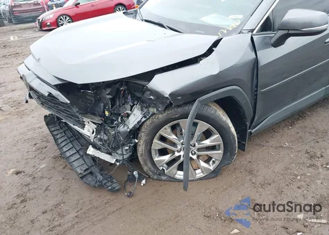 2021 Toyota Rav4 Xle Premium z USA, uszkodzony, nr VIN 2T3A1RFV4MC184144